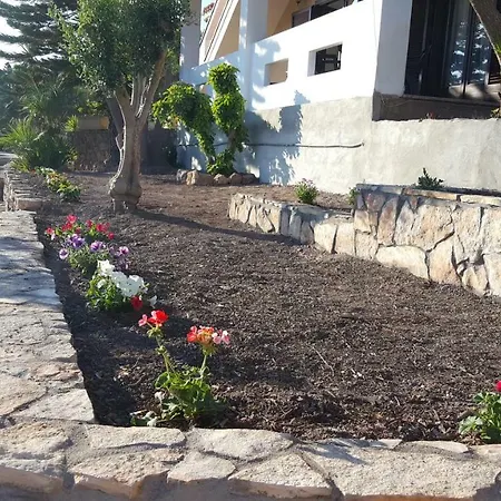 Punta Speranza Nyaraló Nebida